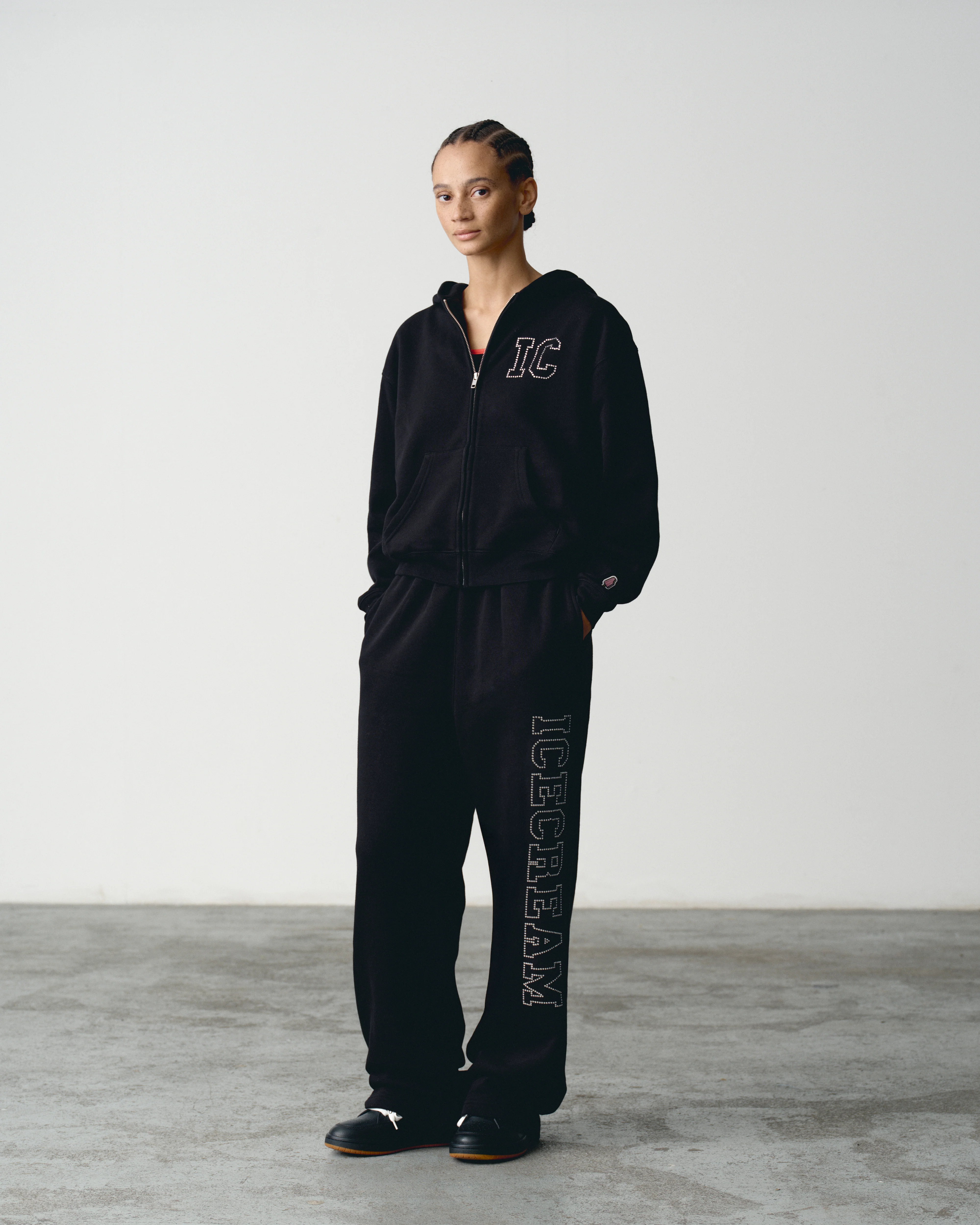 CRYSTAL STRAIGHT LEG SWEATPANTS - BLACK - Image 3