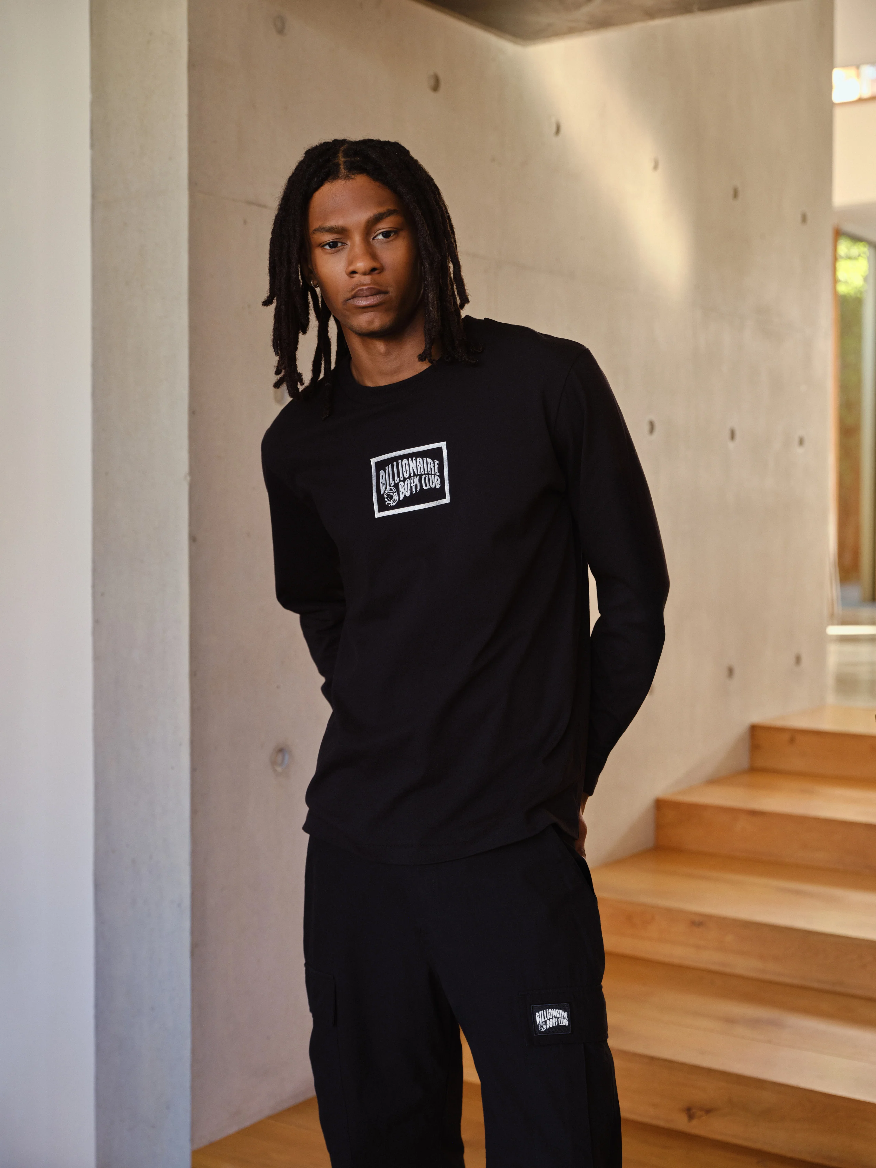 FRAMED ARCH LOGO L/S T-SHIRT - BLACK - Image 3