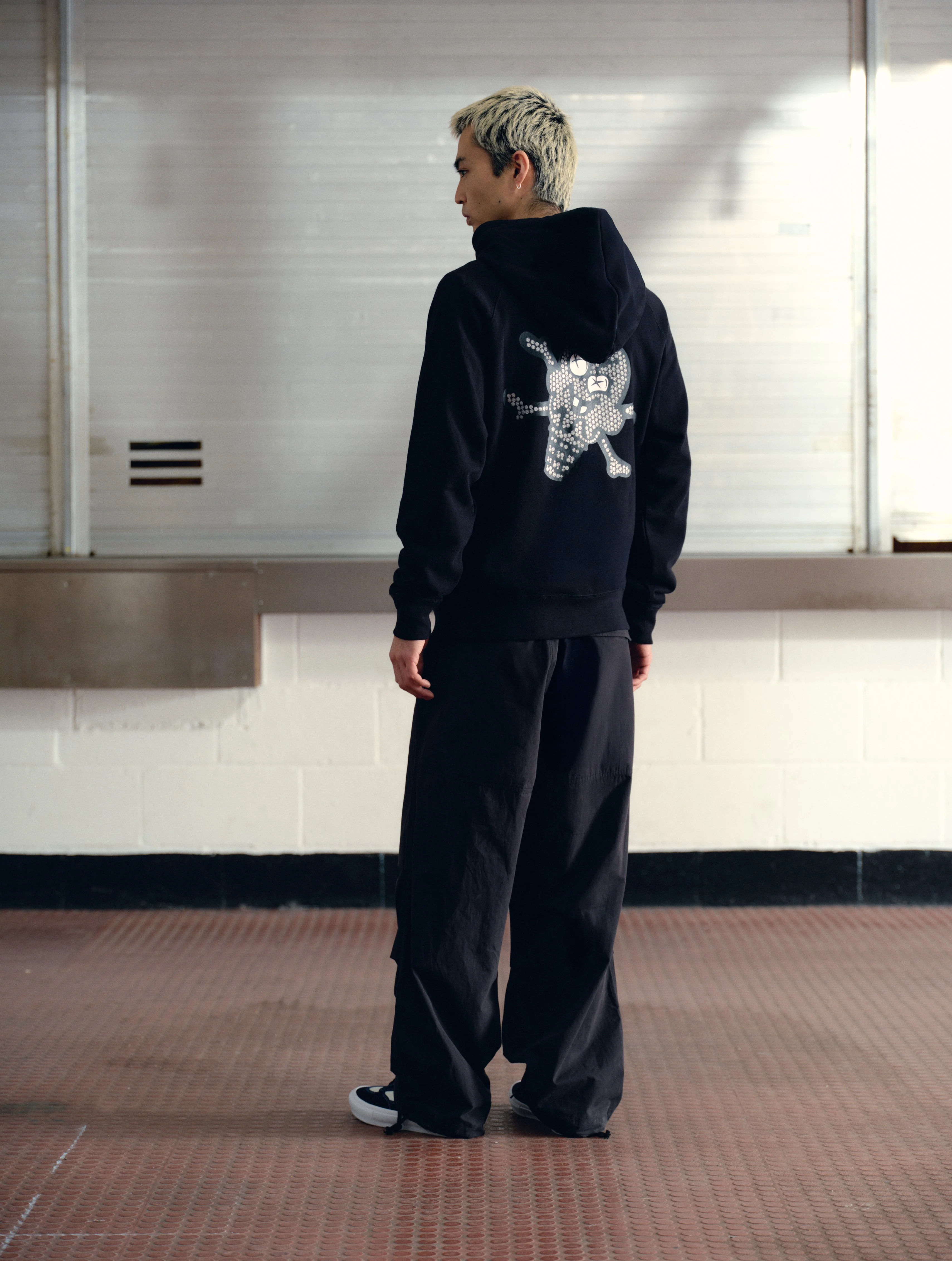 GLITTER RUNNING DOG ZIP THROUGH HOOD - BLACK - Image 4