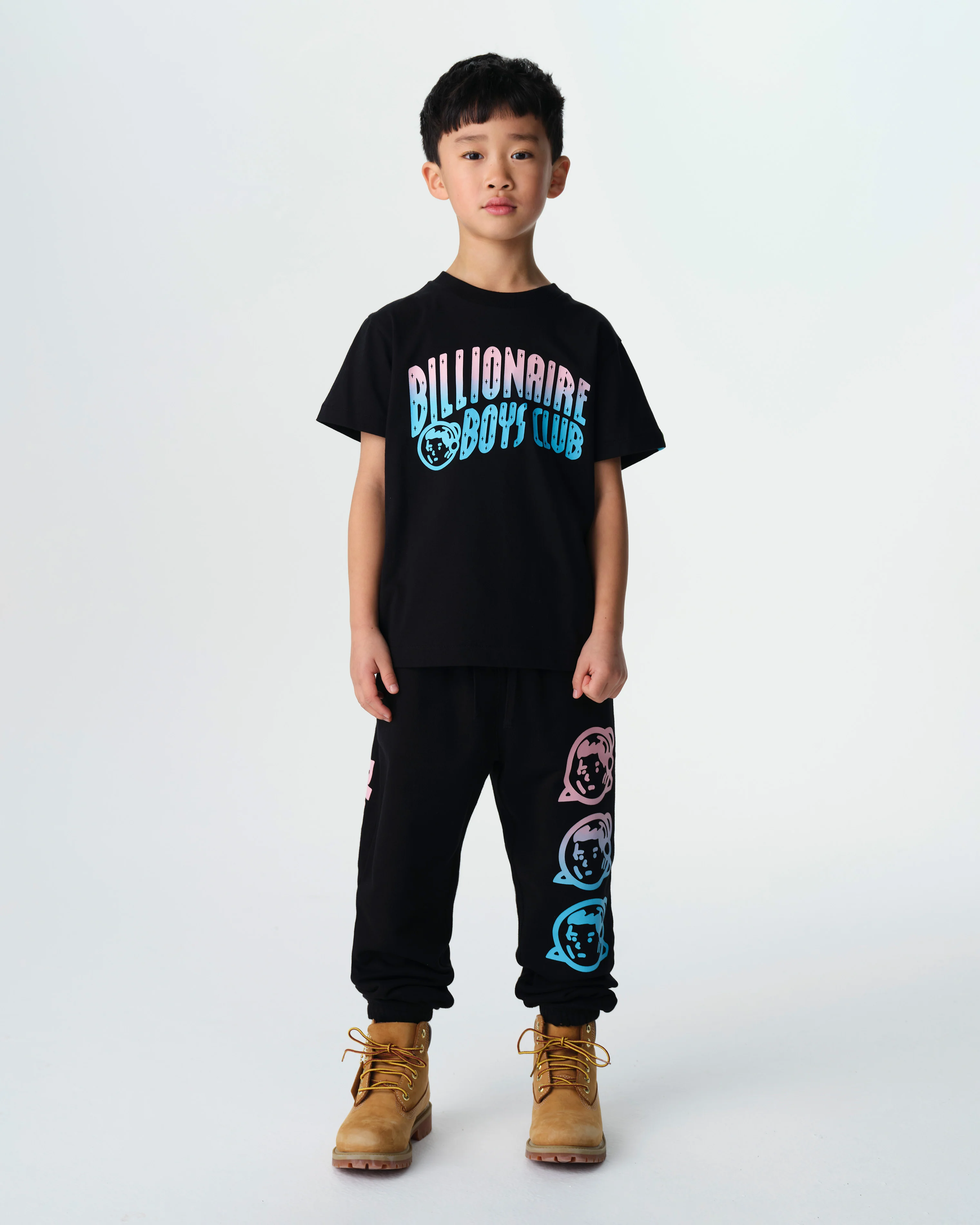 KIDS GRADIENT ARCH LOGO T-SHIRT - BLACK - Image 3