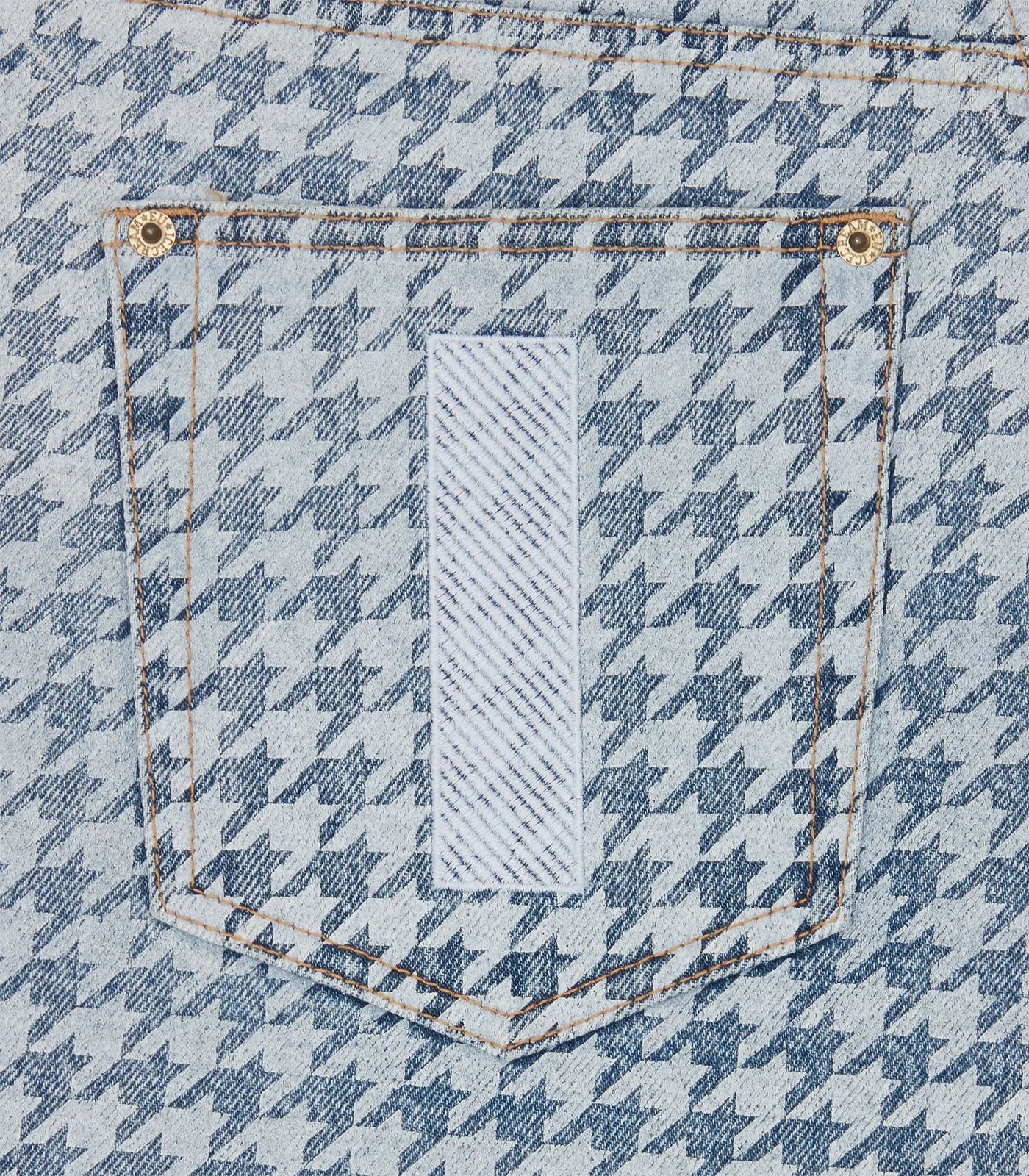HOUNDSTOOTH RUNNING DOG DENIM SHORTS - LIGHT WASH BLUE - Image 7