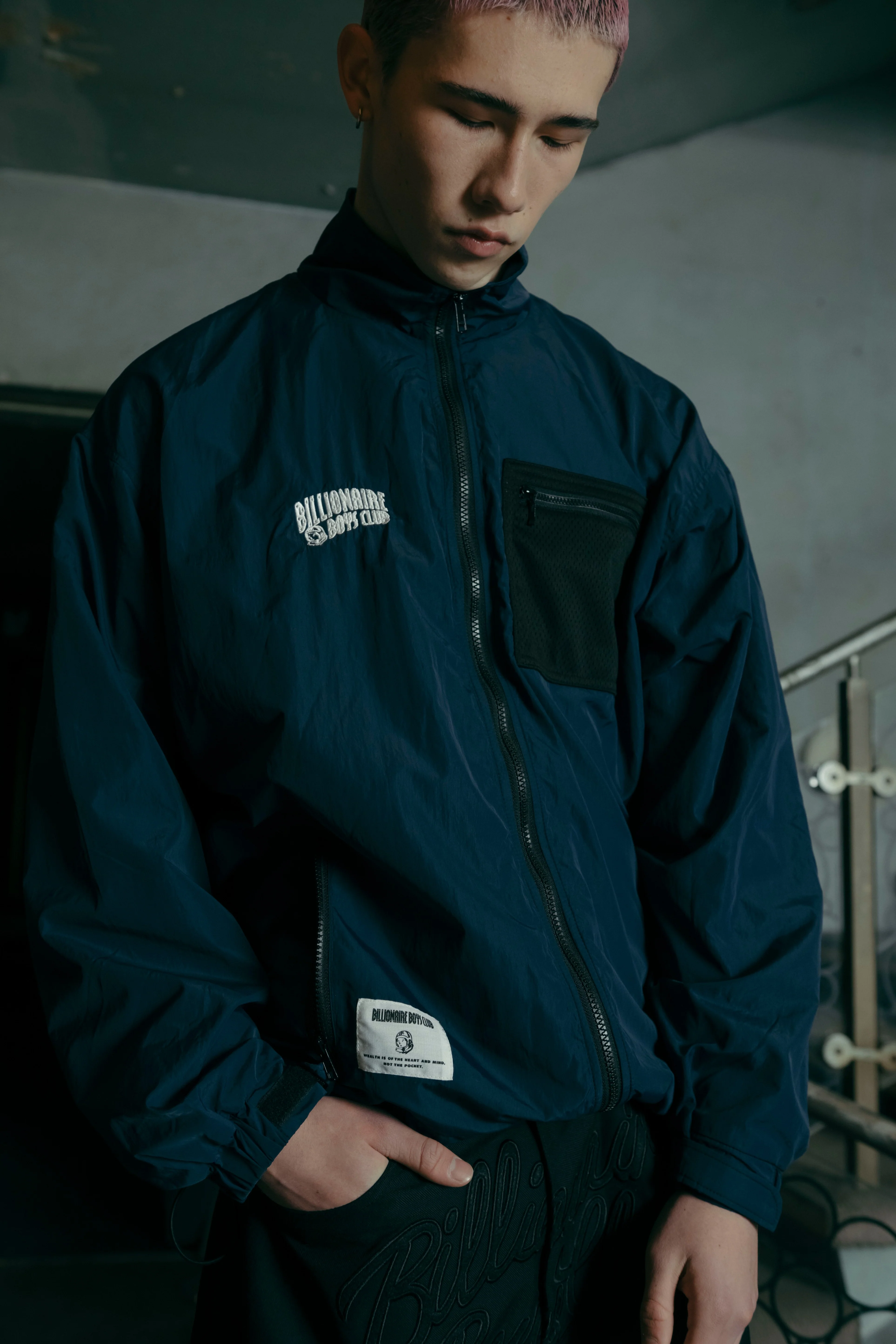 MESH POCKET NYLON JACKET - NAVY - Image 4