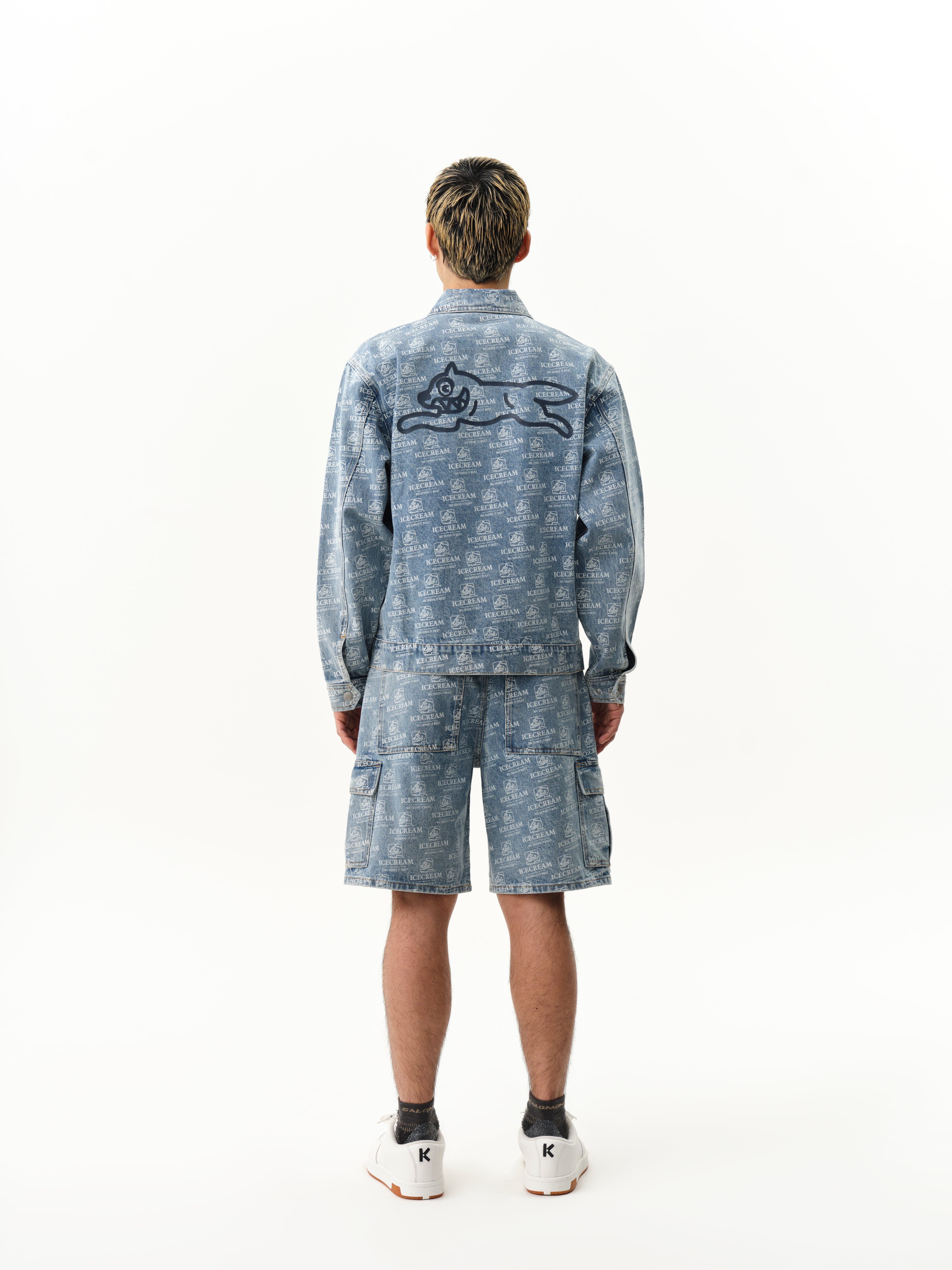REPEAT PRINT DENIM TRUCKER JACKET - HEAVY WASH BLUE - Image 4