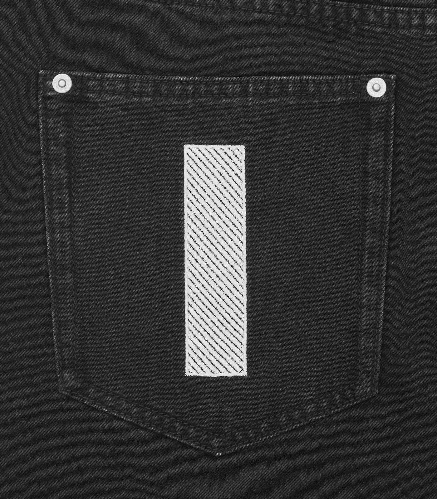 RUNNING DOG DENIM SHORTS - BLACK - Image 5