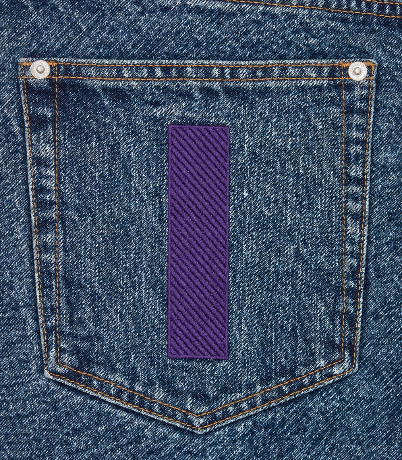 RUNNING DOG DENIM SHORTS - MID WASH BLUE - Image 6