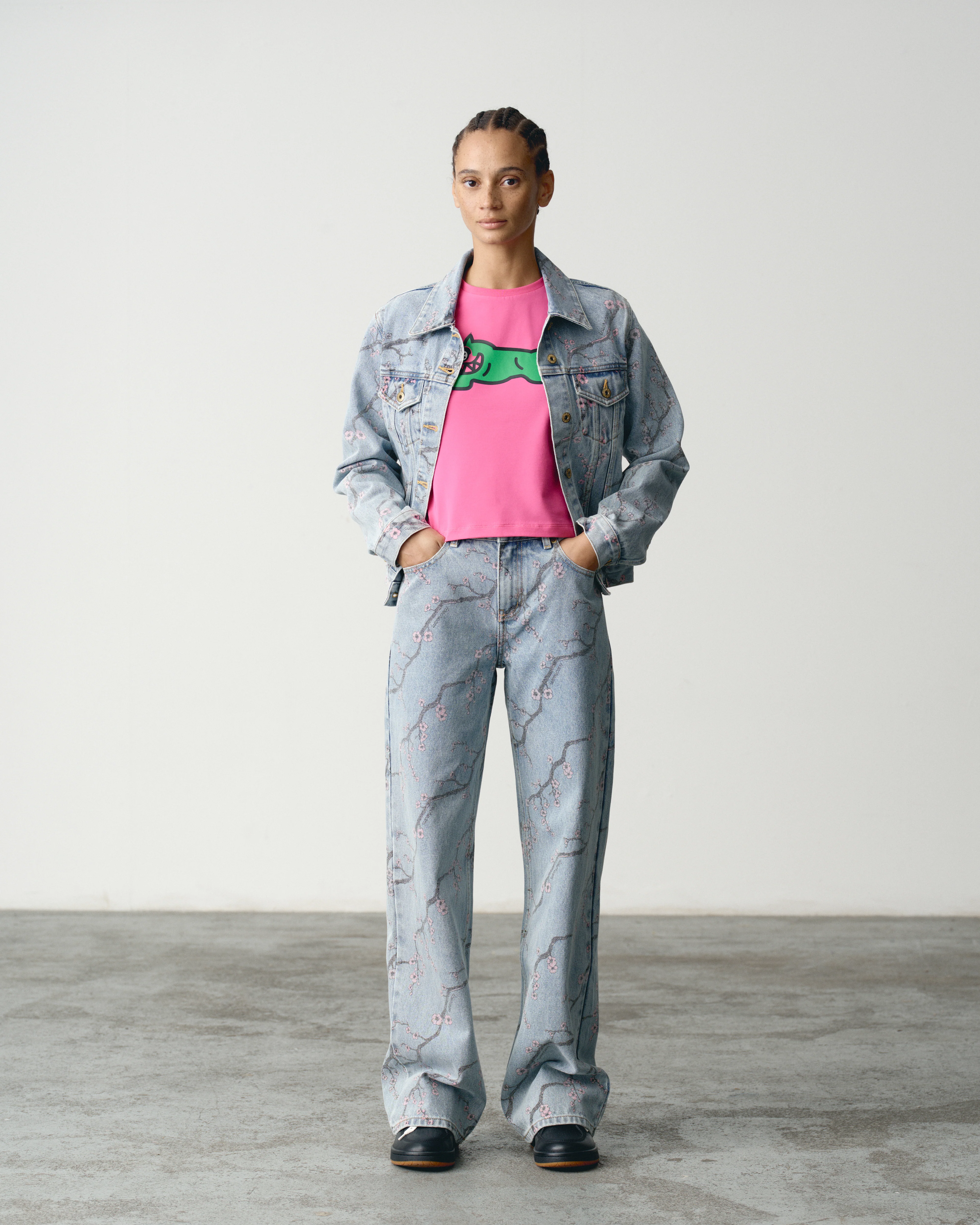 SAKURA DENIM TRUCKER JACKET - LIGHT WASH BLUE - Image 3