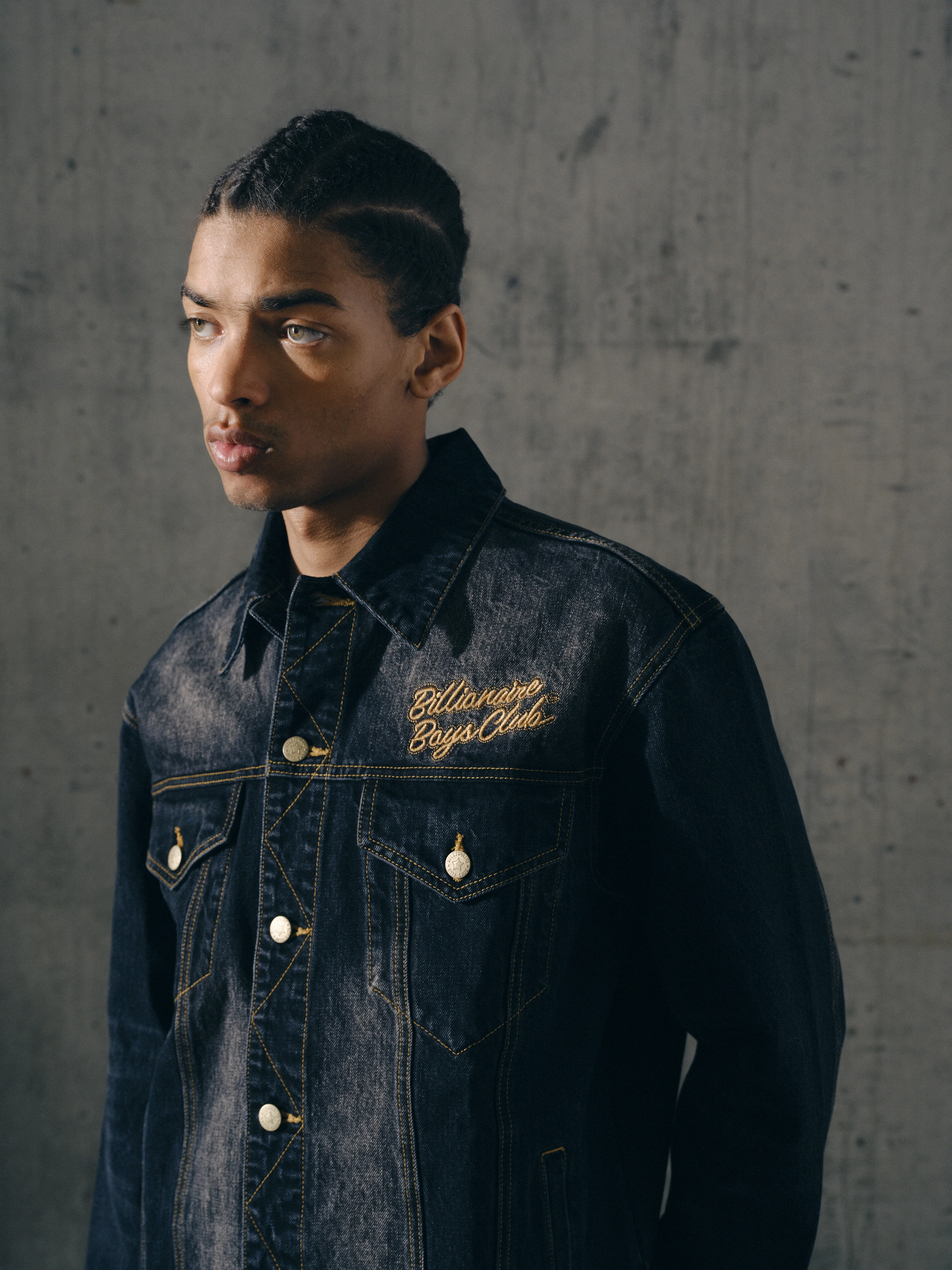 SCRIPT CORD COLLAR DENIM TRUCKER JACKET - WASHED BLACK - Image 3