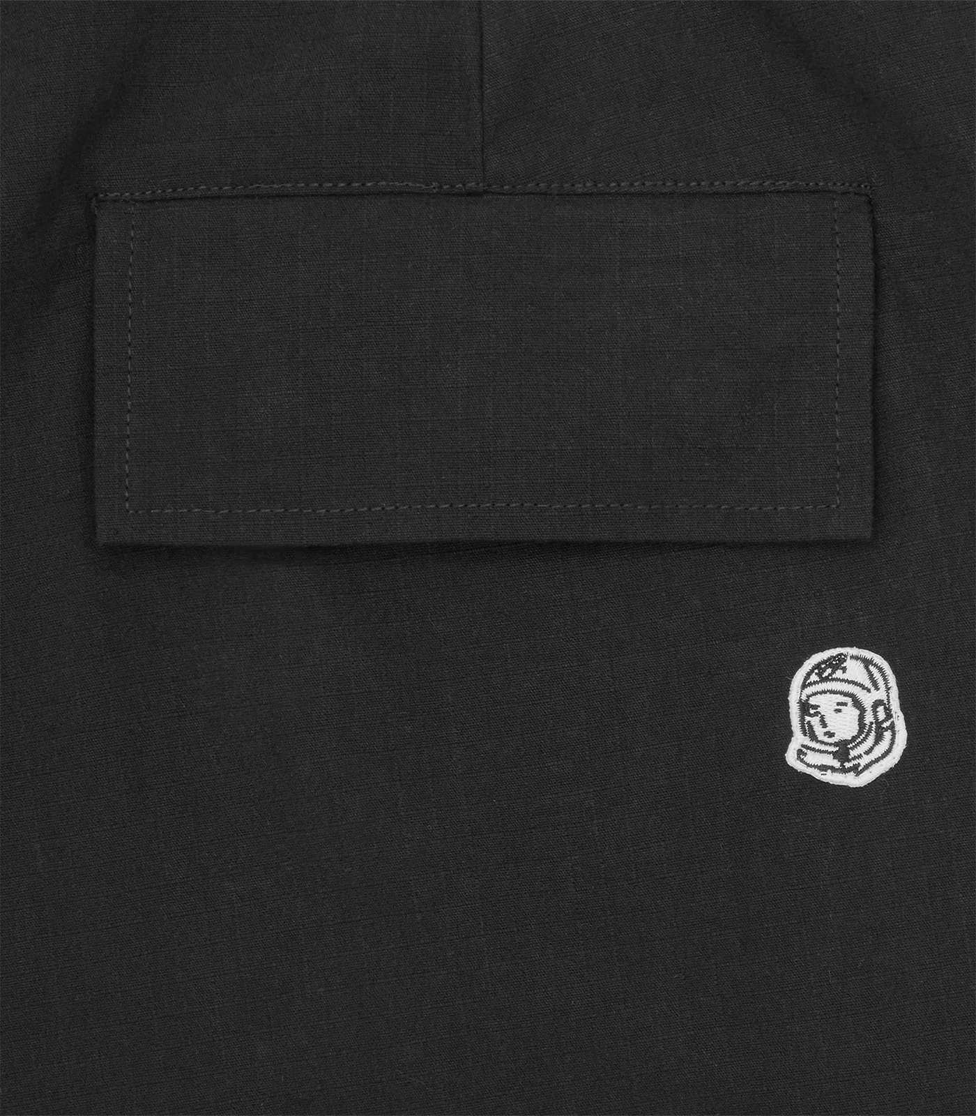 SMALL ARCH LOGO CARGO SHORTS - BLACK - Image 4