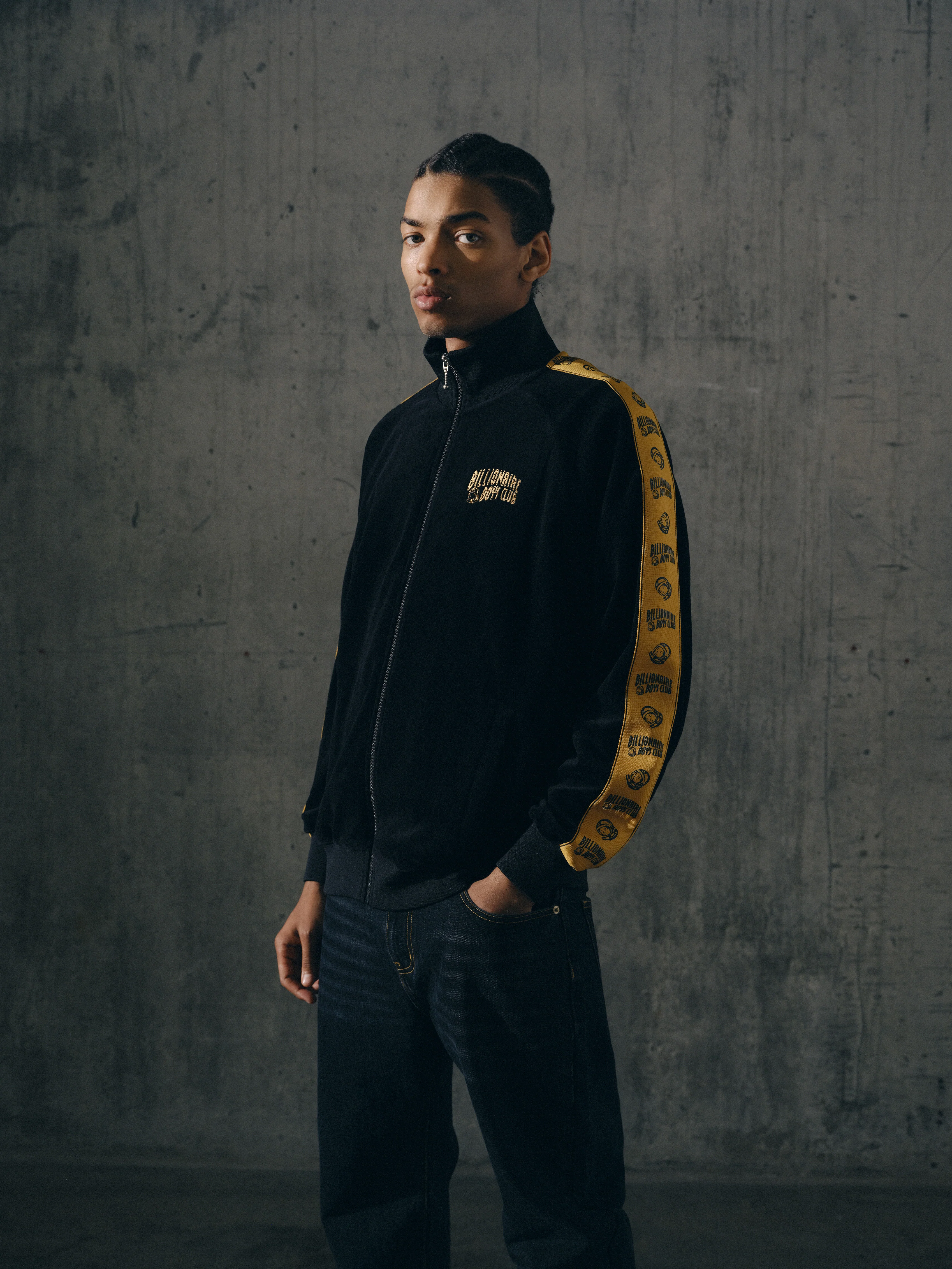 SMALL ARCH LOGO TAPED VELOUR TRACK TOP - BLACK - Image 3