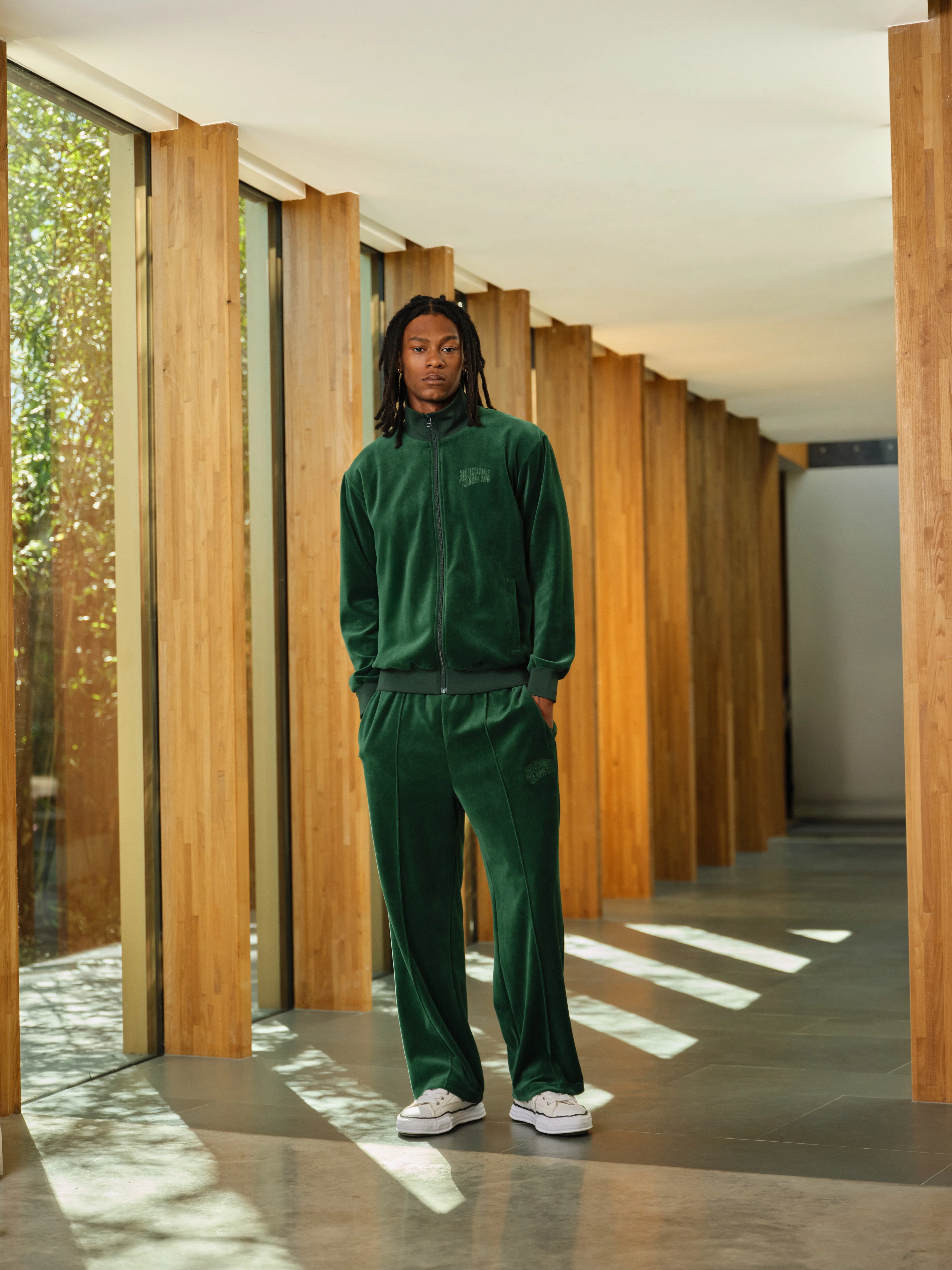 SMALL ARCH LOGO VELOUR TRACK PANTS - FOREST GREEN - Image 3