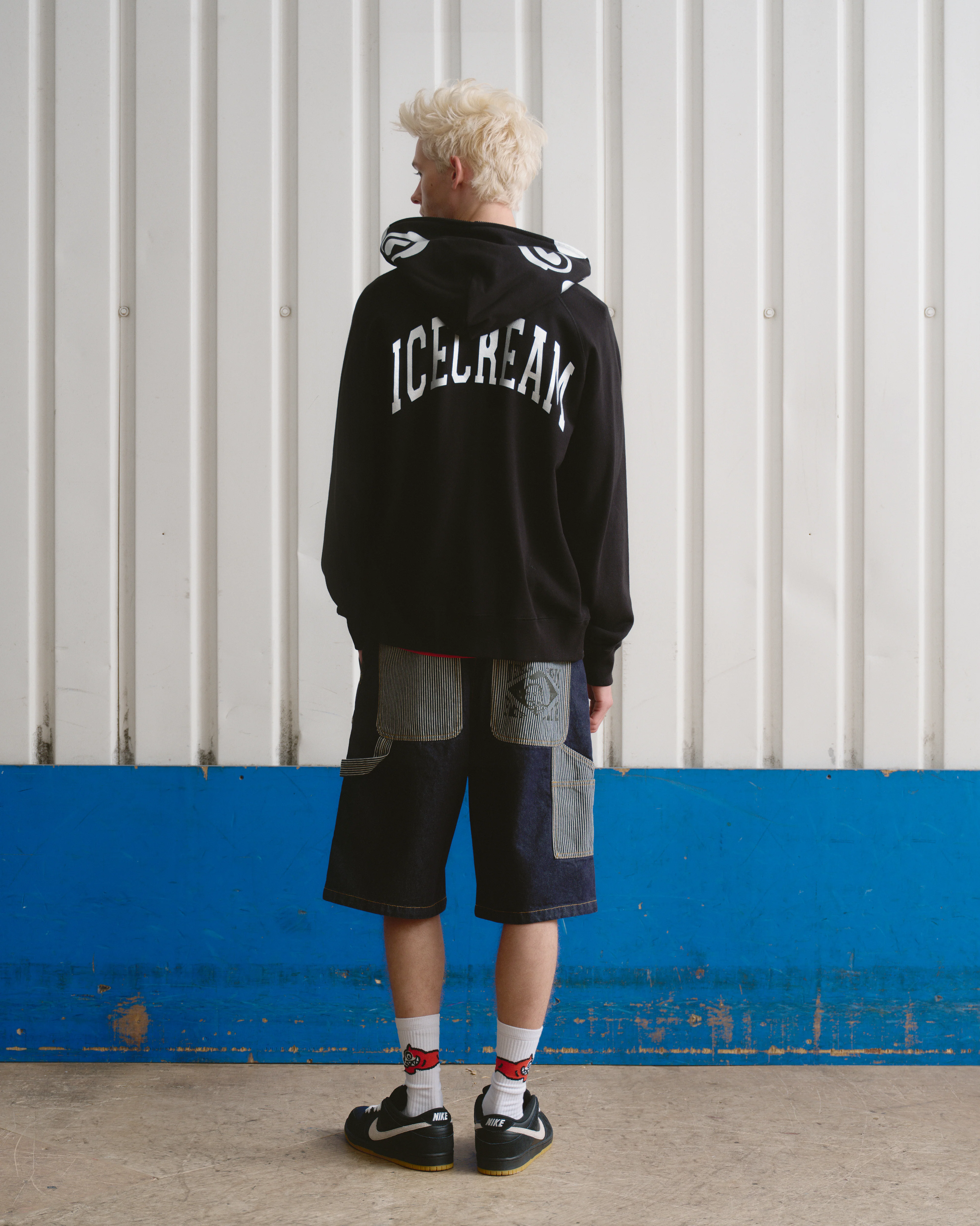 SMILEY ZIP THROUGH HOOD - BLACK - Image 3