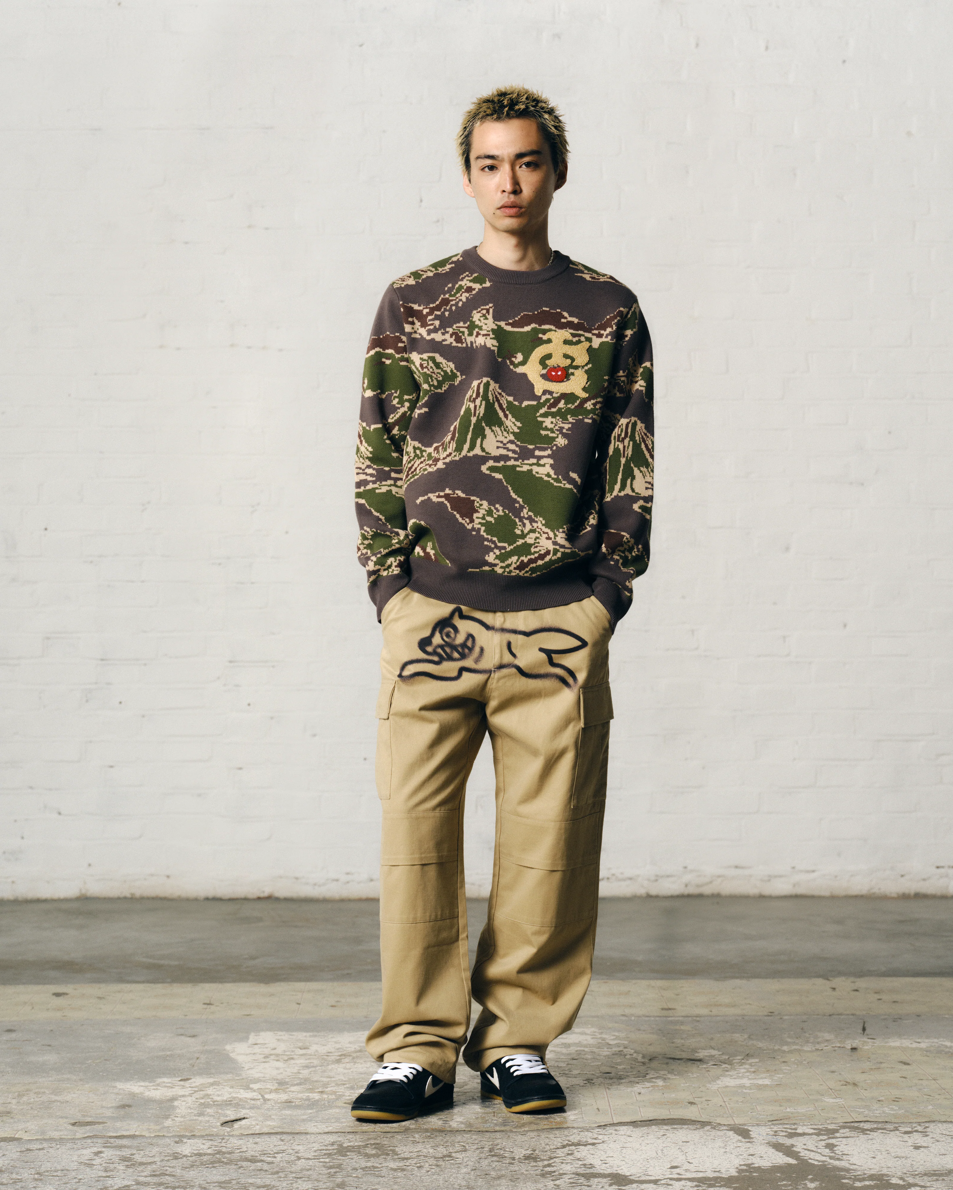 SPRAY PAINT RUNNING DOG CARGO PANTS - TAN - Image 3