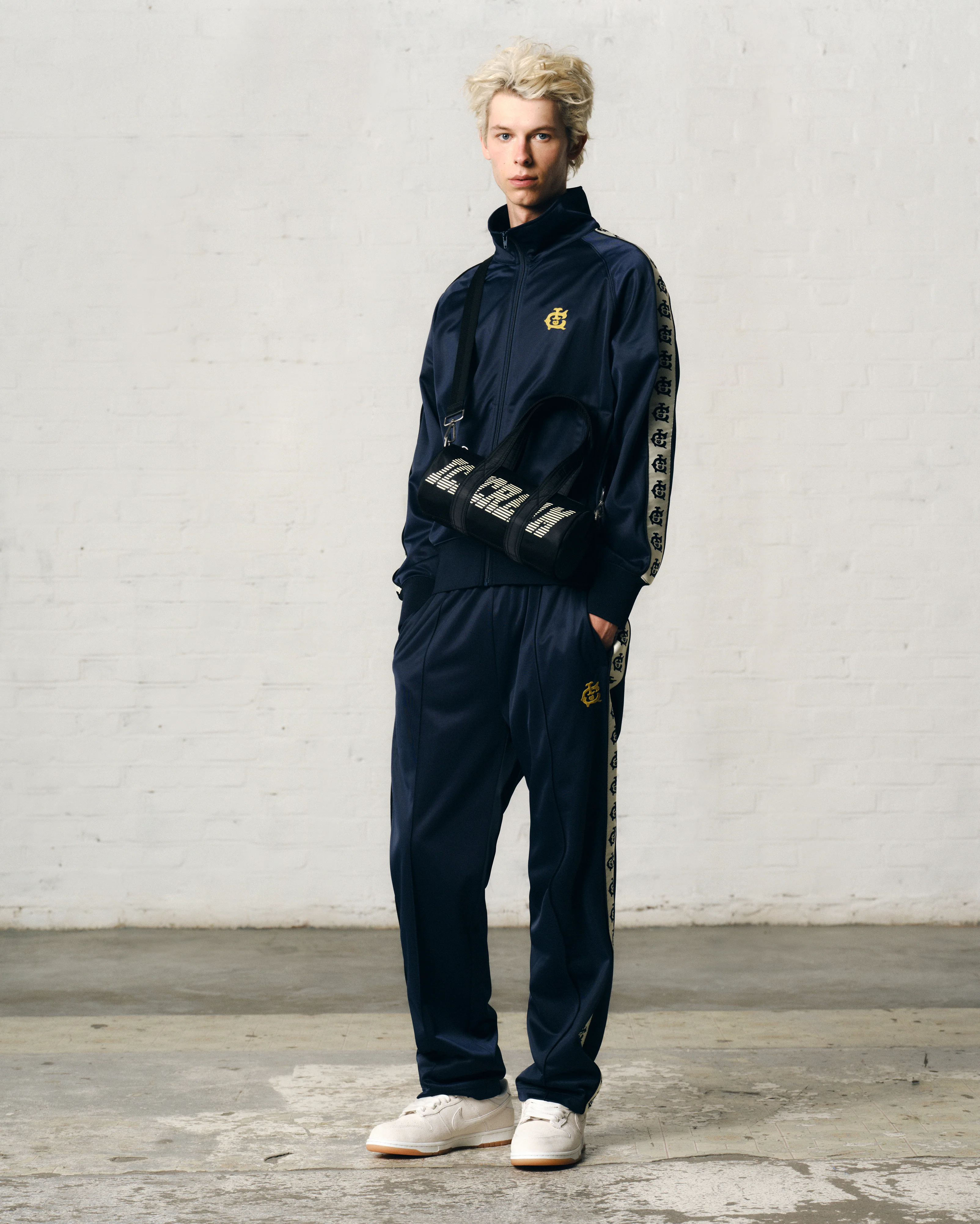TEAM IC TRACK PANTS - NAVY - Image 3