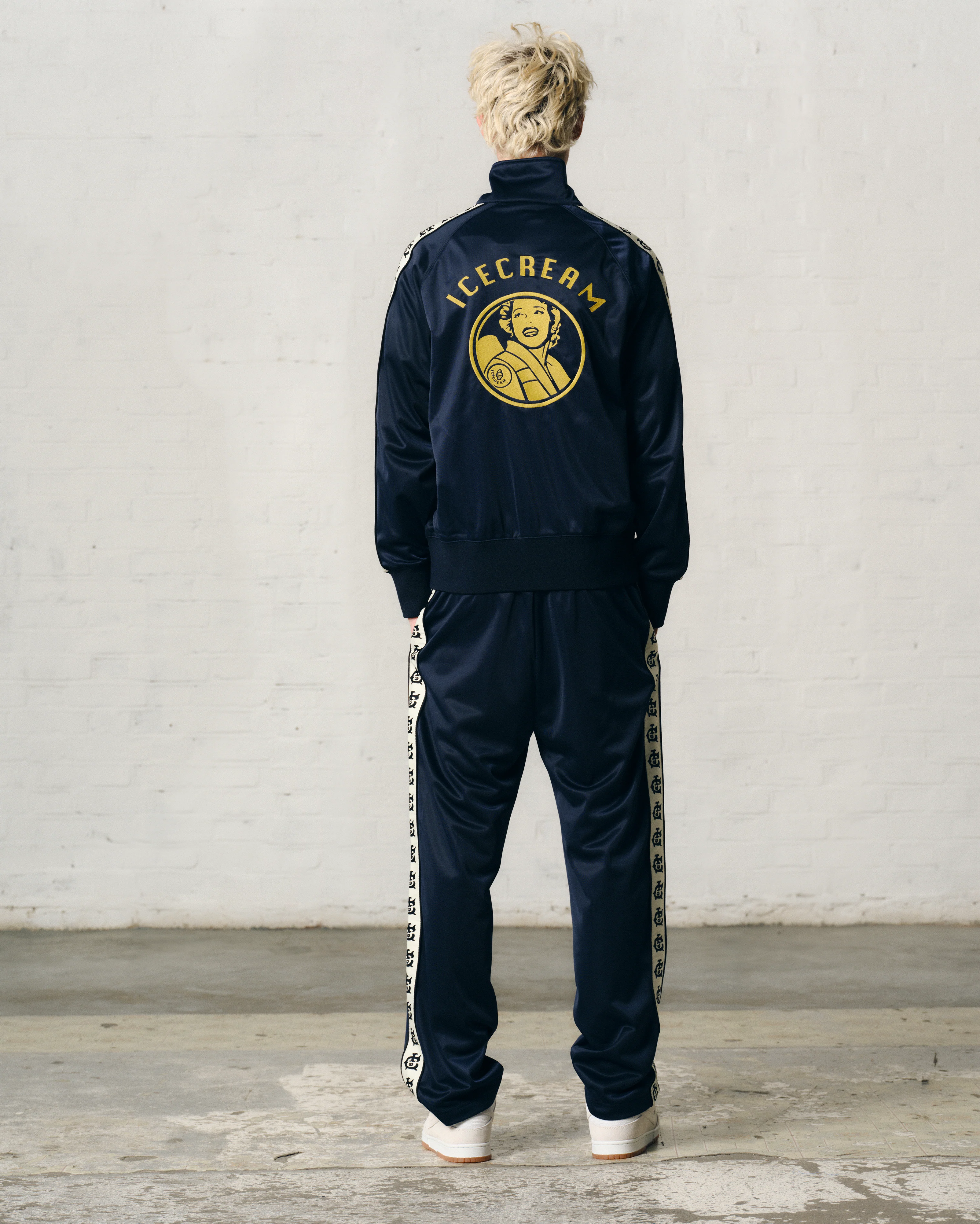 TEAM IC TRACK PANTS - NAVY - Image 4