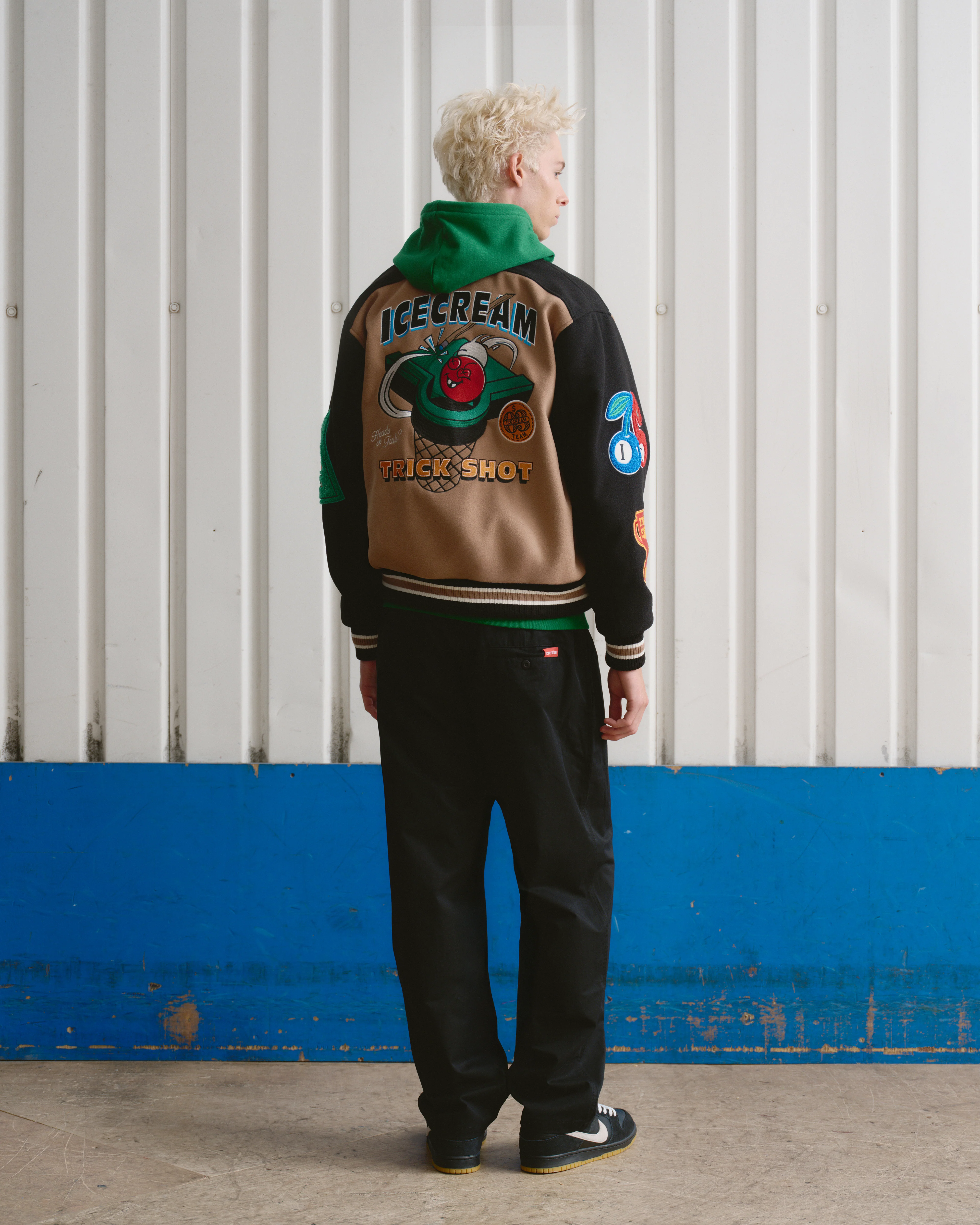 TRICK SHOT COLLARED VARSITY JACKET - TAUPE - Image 3