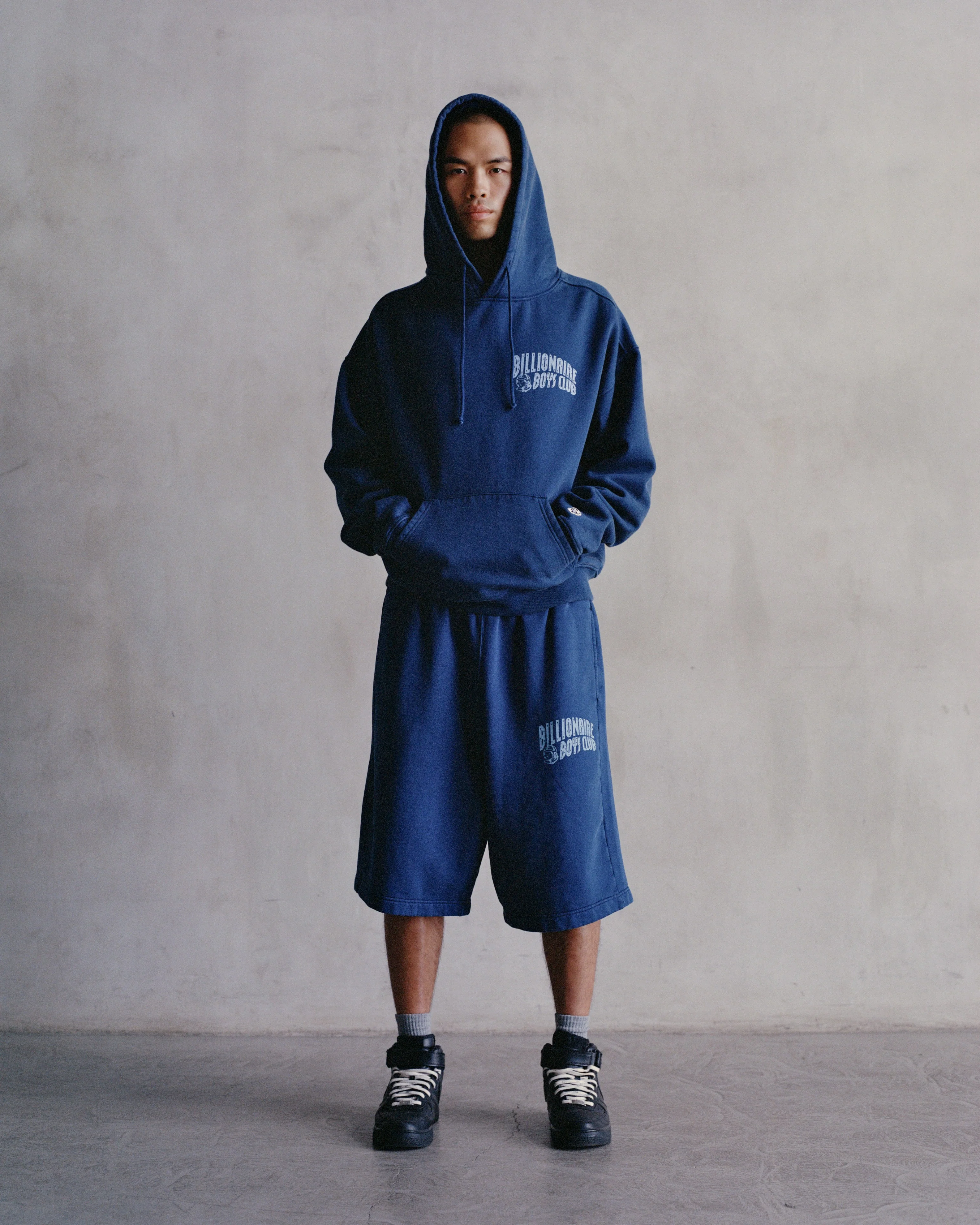 WASHED ARCH LOGO SHORTS - NAVY - Image 5