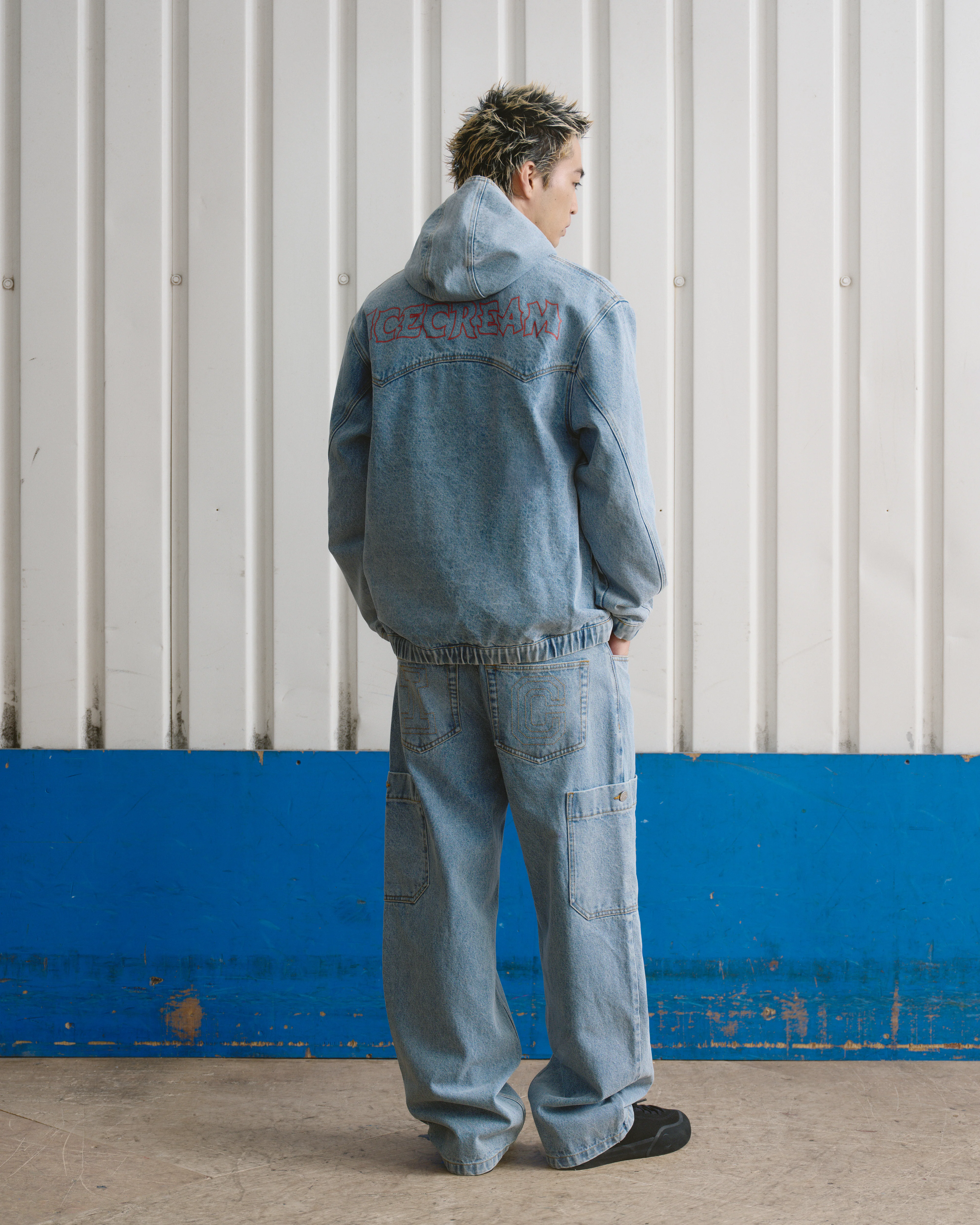 WESTERN HOODED ZIP THROUGH DENIM JACKET - LIGHT WASH BLUE - Image 3