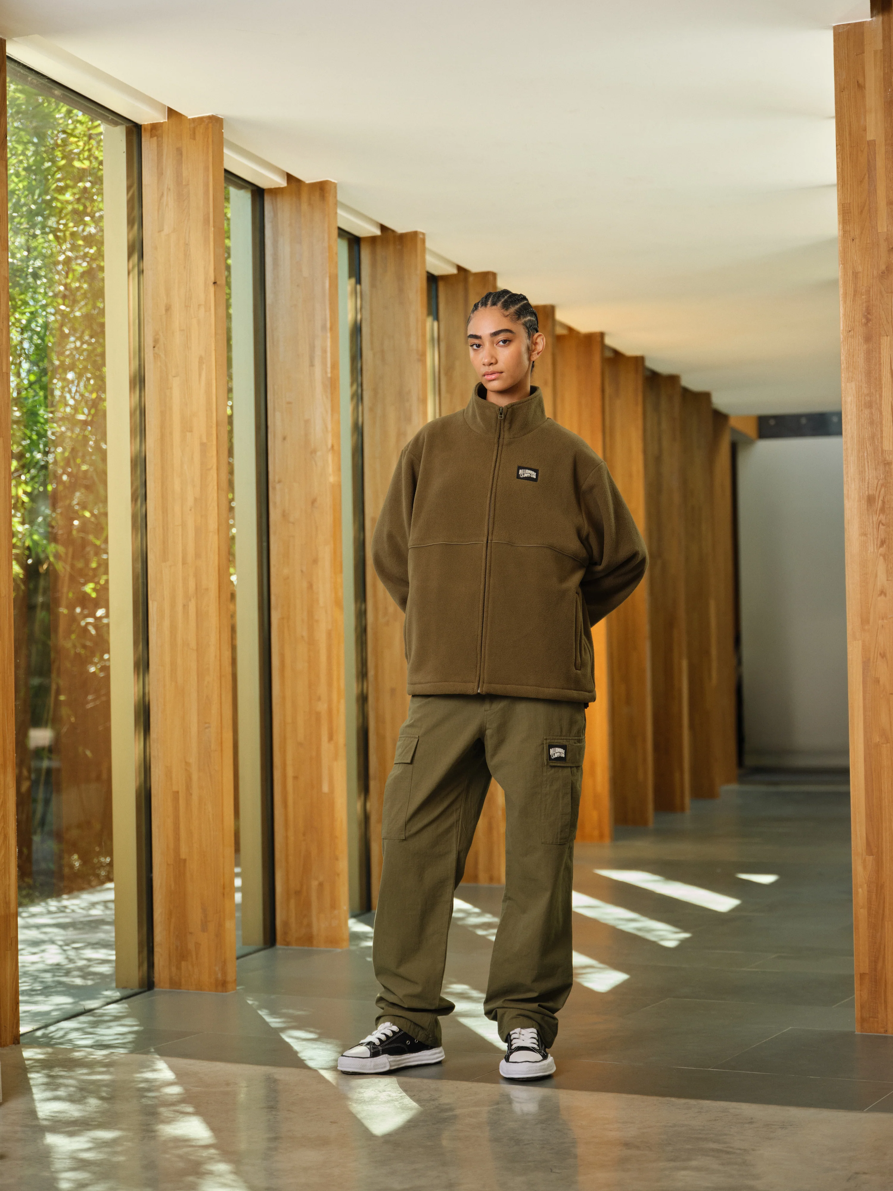 WOVEN PATCH ARCH LOGO FLEECE JACKET - OLIVE - Image 3