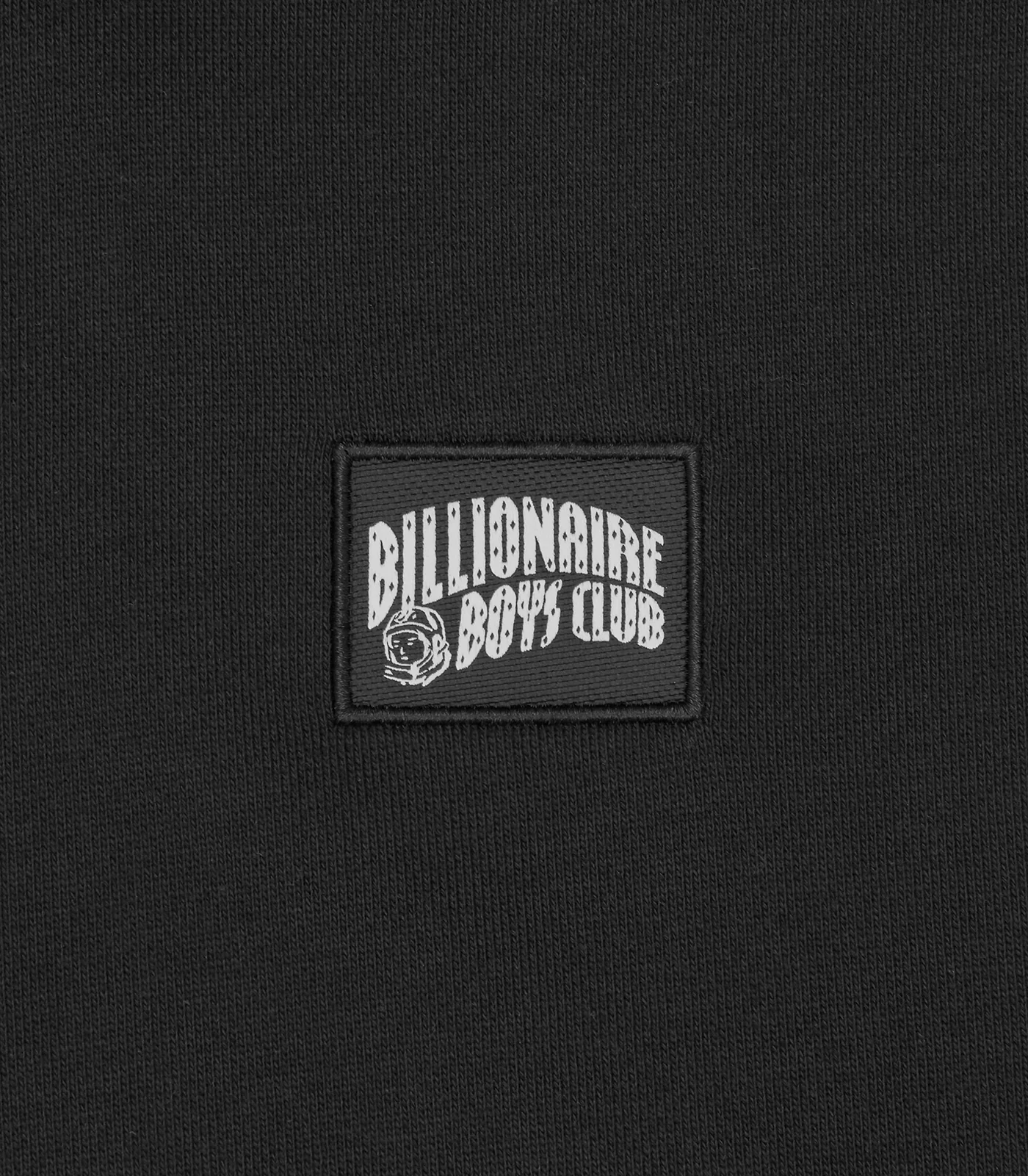 WOVEN PATCH ARCH LOGO POPOVER HOOD - BLACK - Image 3